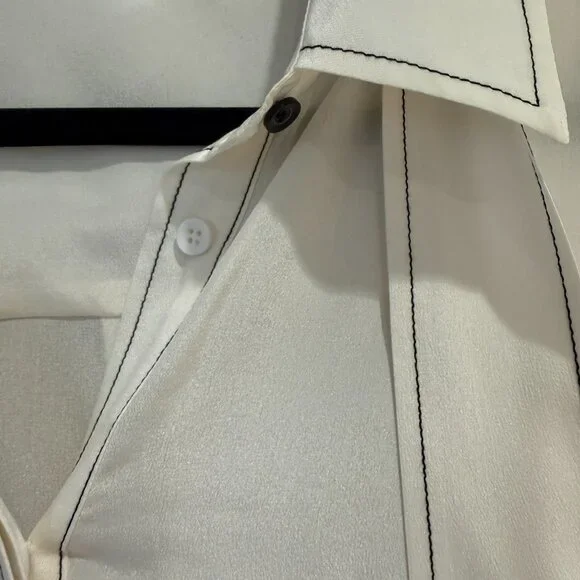 Alice and Olive Silk Tie Blouse (Size Medium Excellent Condition) - Picture 5 of 13